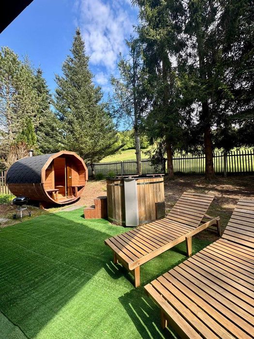 BIAŁY DOMEK – mały domek dla 9 osób z sauną, balią oraz jacuzzy