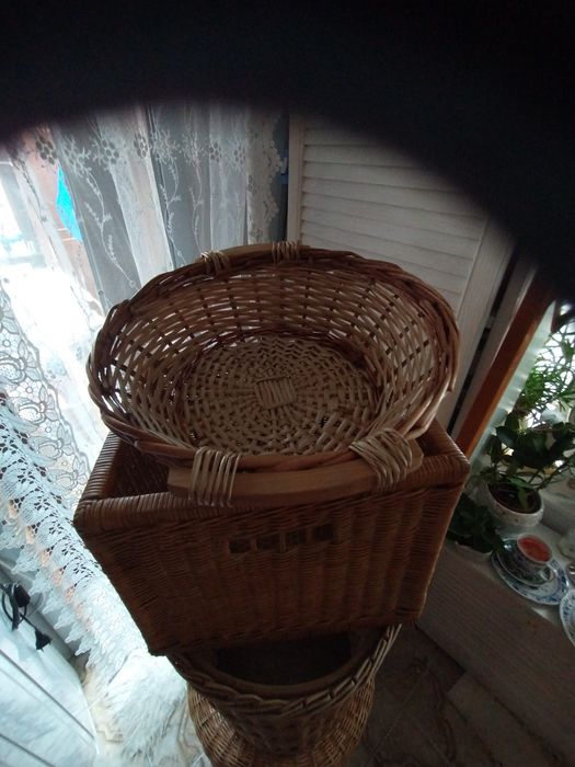 Pufa,kosze,ratan,wiklina cena za 4 sztuki