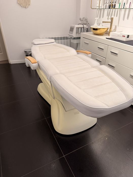Fotel kosmetyczny elektryczny