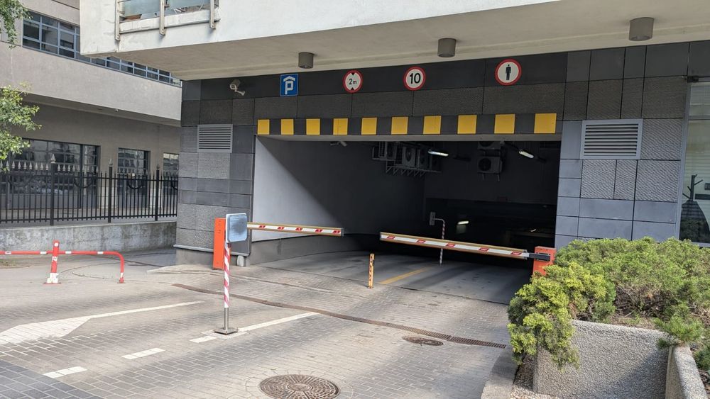 Wola, Gieldowa 4b, Miejsce Parkingowe - Widok 4