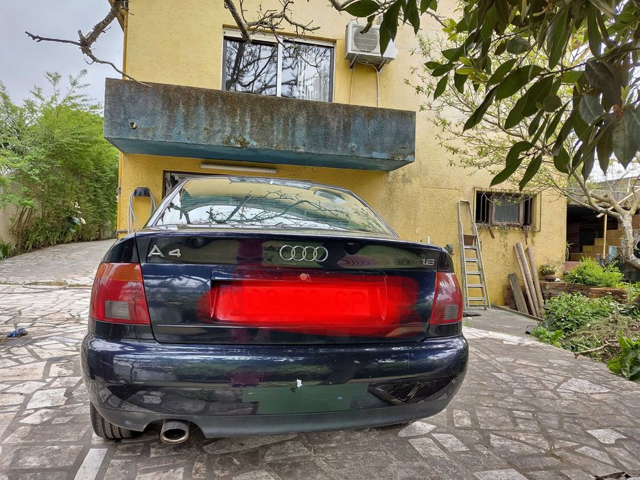 Audi A4 1.6 gasolina