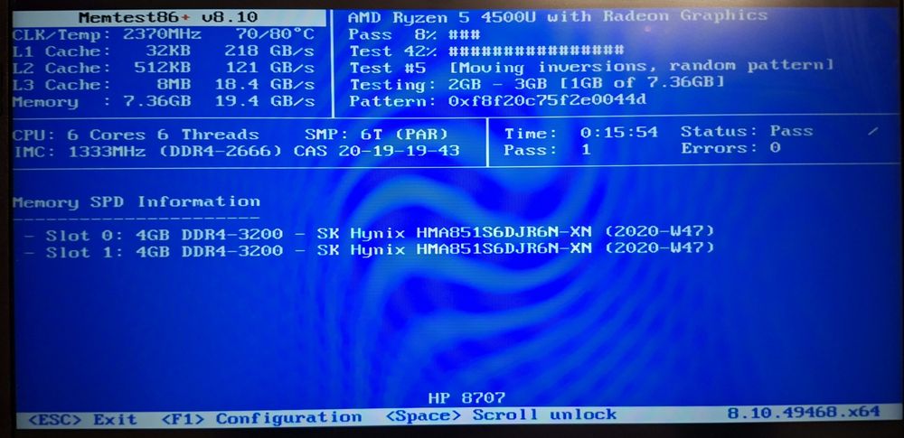 2x4 GB RAM SK hynix DDR4 SO-DIMM 3200 MHz.