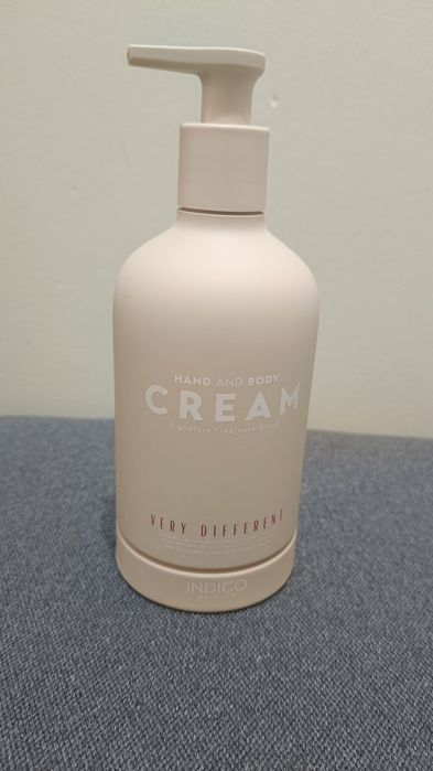 Indigo krem do rąk i ciała Very Different 370ml