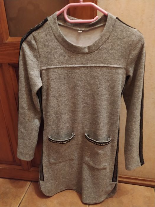 Платье для девочки 8-12 лет, бесплатно