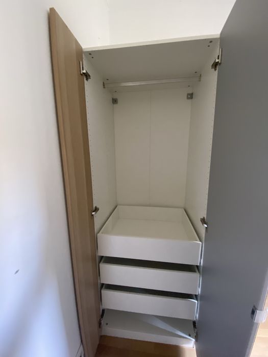 Roupeiro + cama alta Ikea