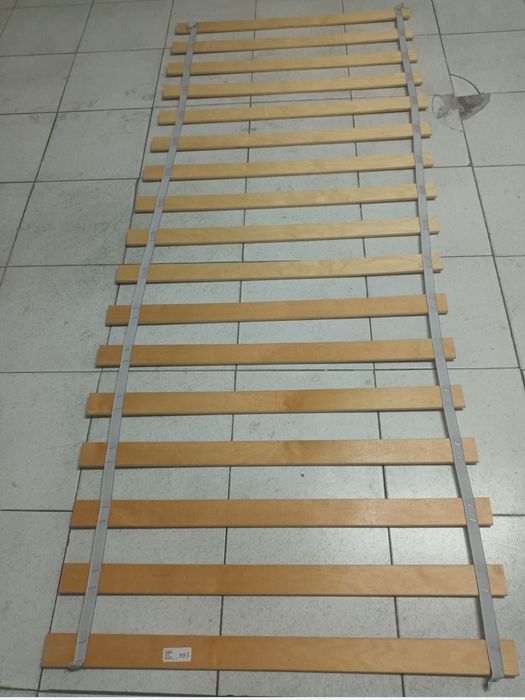 Estrado de ripas ikea