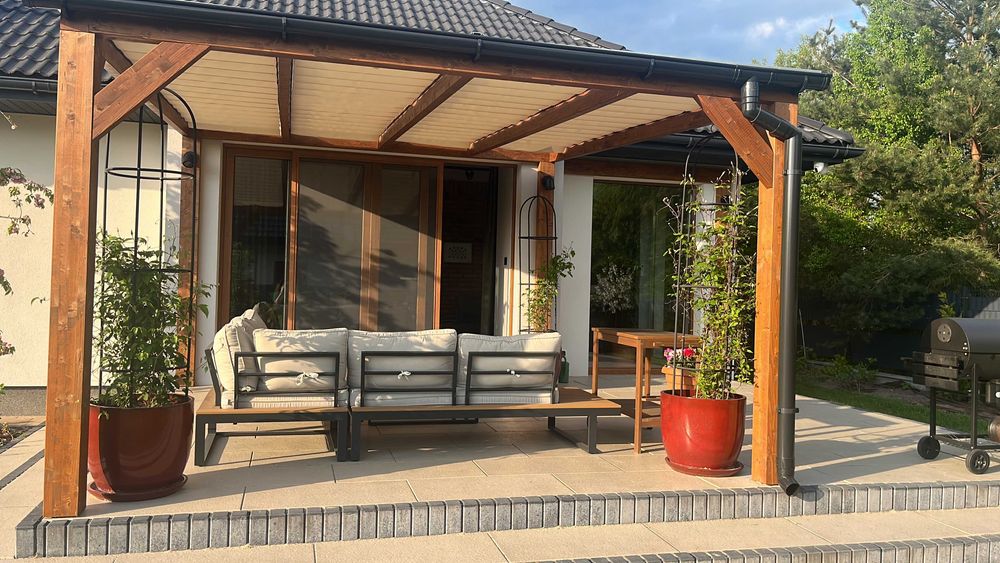 Roleta rzymska pozioma zadaszenie taras pergola na szynach