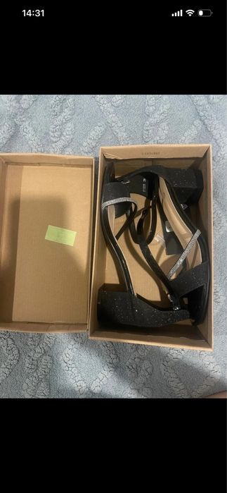 Sapatos usados 1 hora para fotos