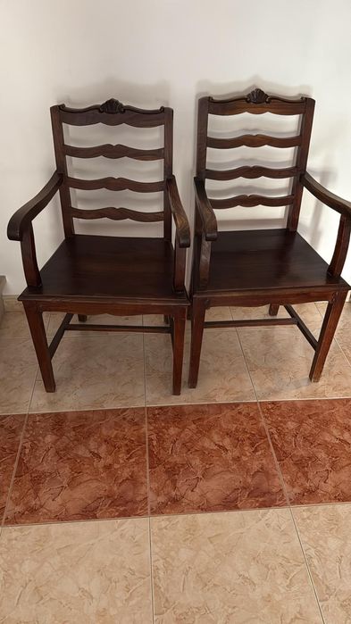 Vários moveis antigos para venda