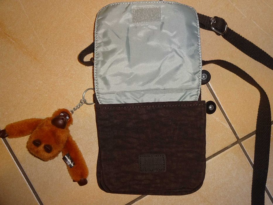 KIPLING oryginalna pojemna brązowa listonoszka torebka z małpką