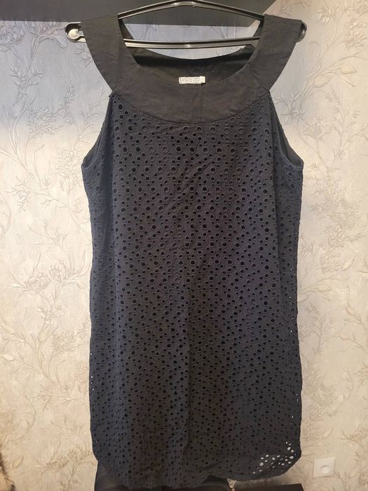 Продам женские платья