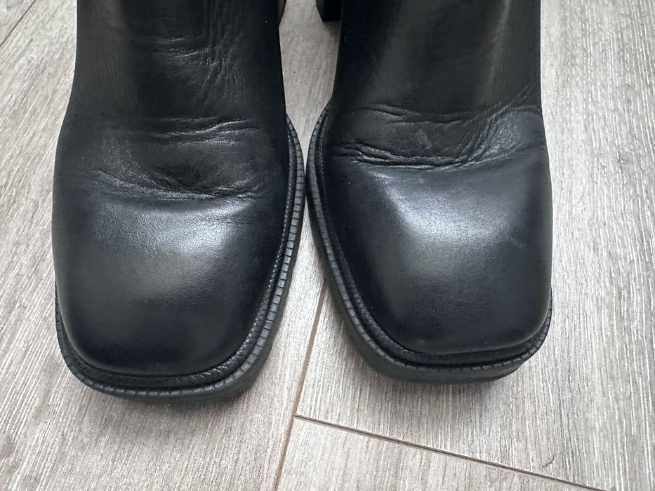 Шикарні шкіряні демі ботінки від Зара,Zara