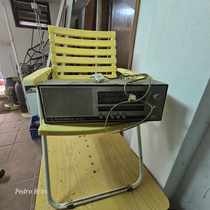Radio antigo bom estado