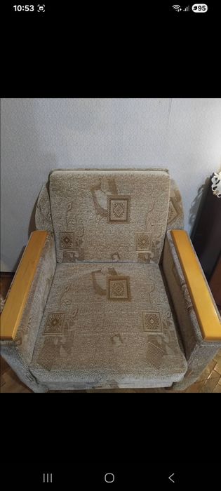 Продам диван і два крісла