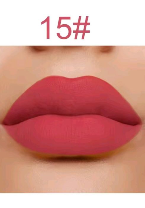 Блиск для губ, рідка помада