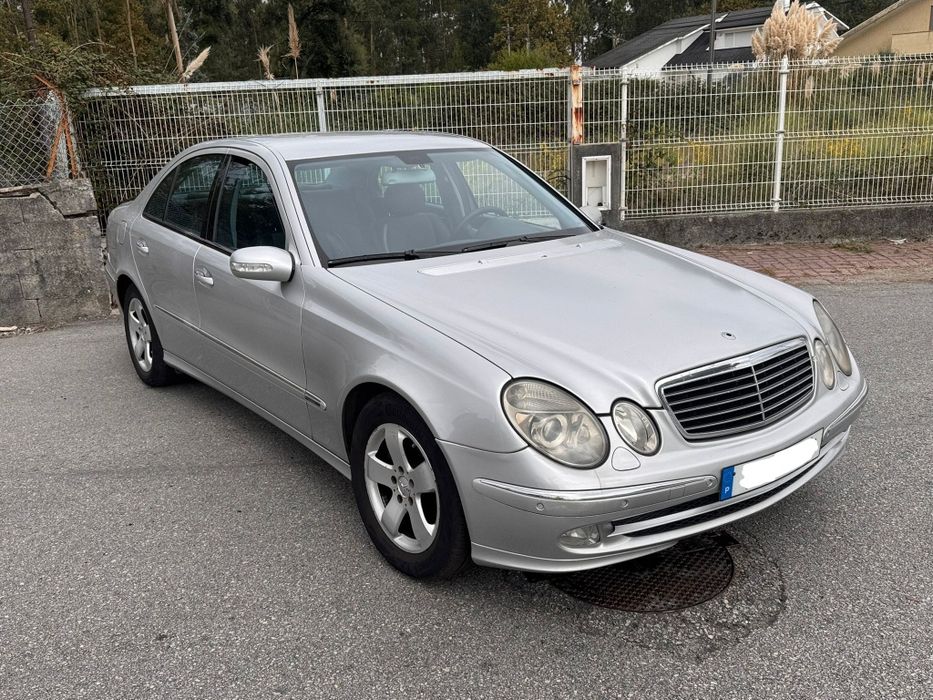 Mercedes Benz E220