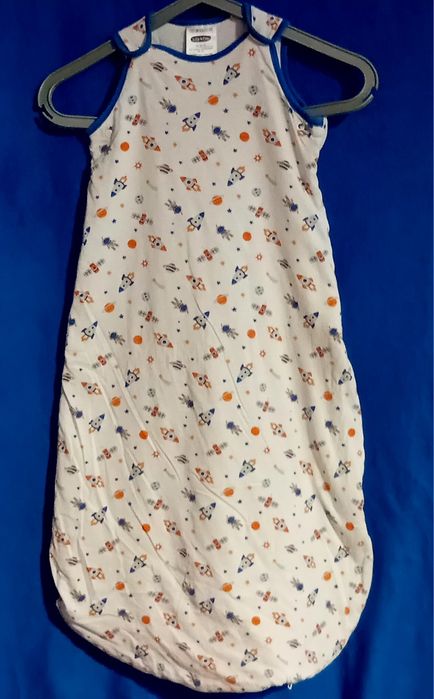 Продам 2 спальных мешка.