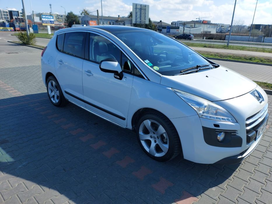 Peugeot 3008 2.0 HDi HYbrid4 200Km