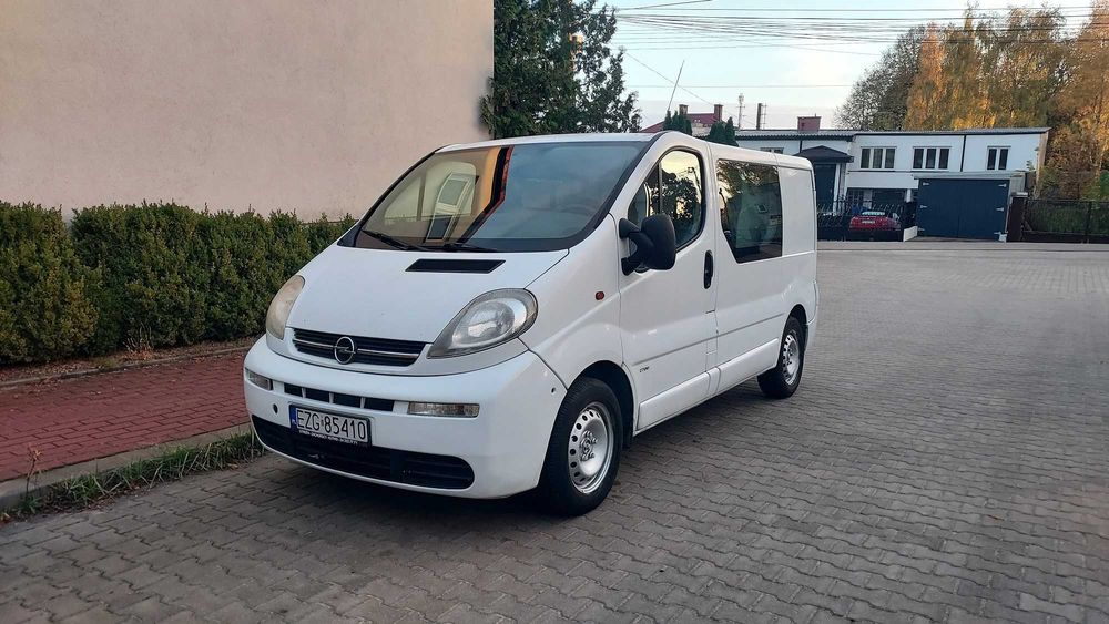 Renault Trafic 1.9 dci Hak 6-osobowy Brygadówka