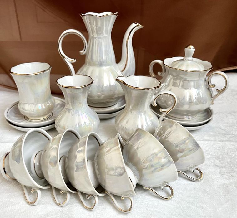 Чайні сервізи, чайники