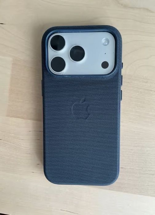 Iphone 17  Pro   -  Capa TechWoven ou Silicone  Apple c/ MagSafe