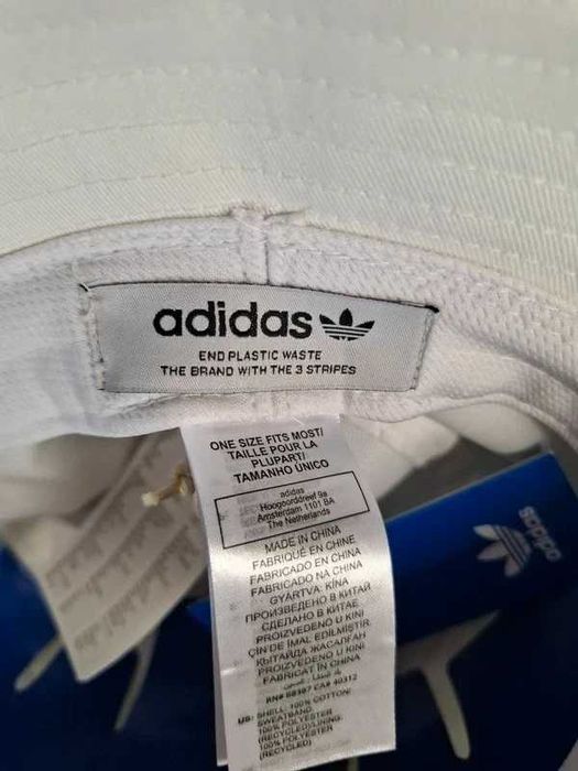 Nowa biała czapka Adidas