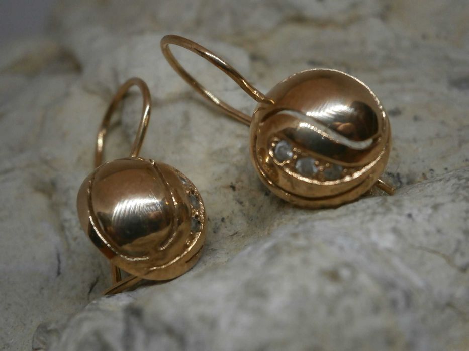 Złote Kolczyki 14 K-4,11 GR