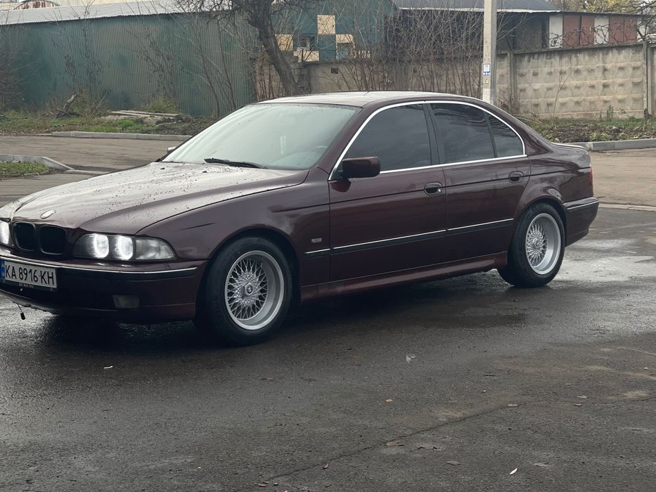 Продам бмв. Е 39