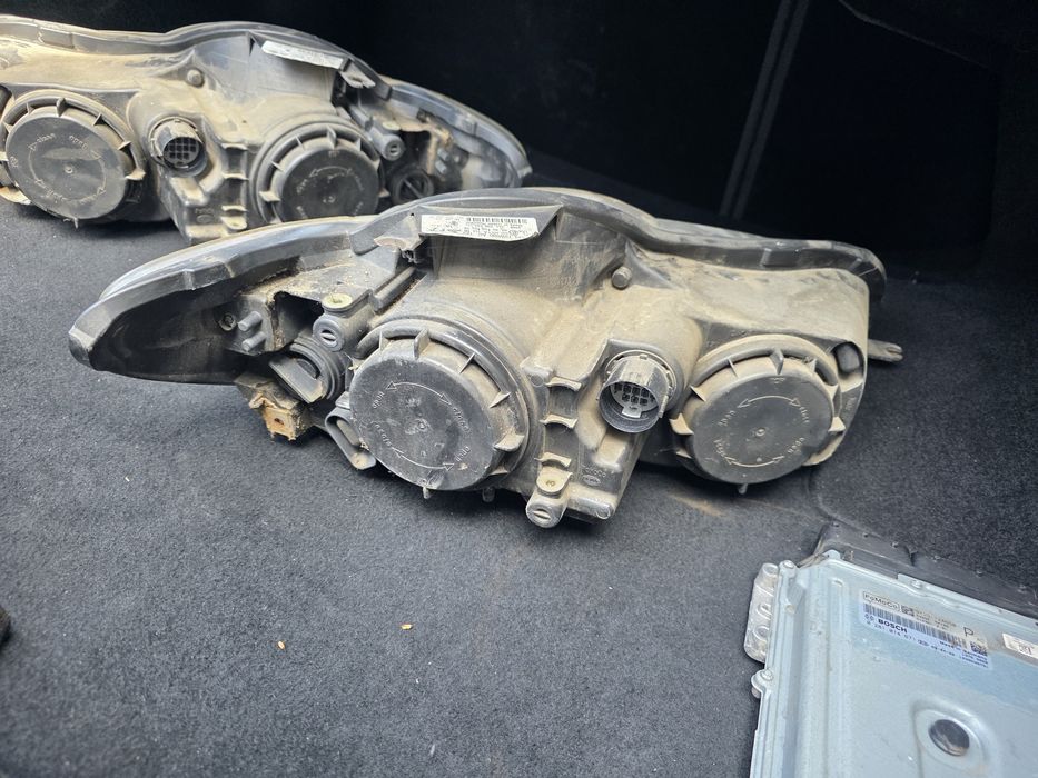 Jaguar xf x250 lampy przód prawa lewa części