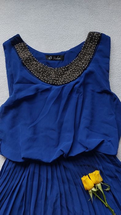 Sukienka suknia midi rozkloszowana plisowana na ramiączkach S/M