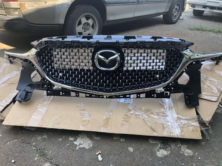 Решетка радиатора mazda 6 2019-2021