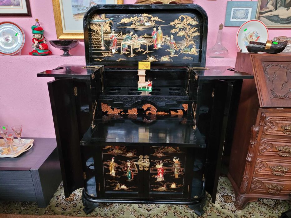 Fantástico móvel bar Oriental - óptimo estado