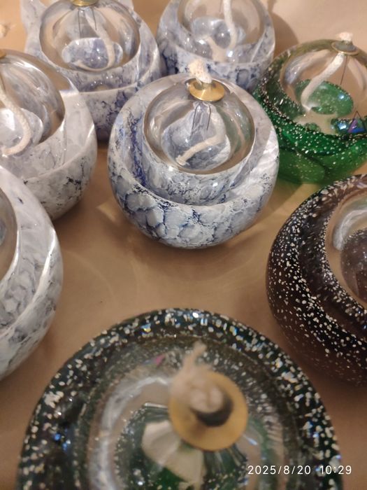 Lampki oliwne / przyciski do papieru