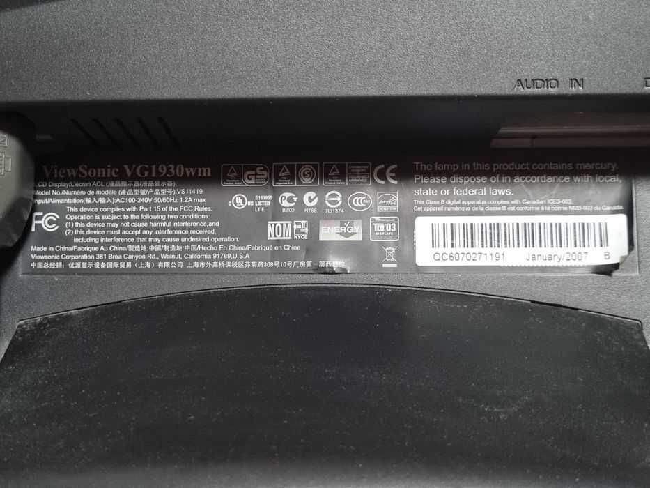 Монитор ViewSonic VG1930wm