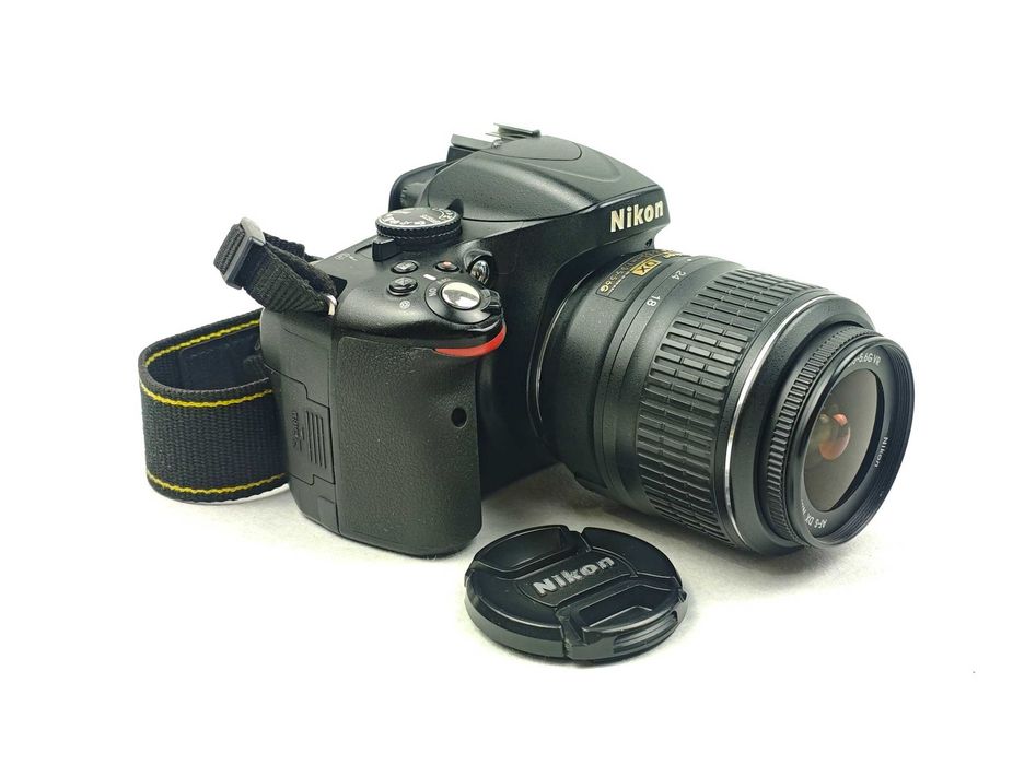 Дзеркальний фотоапарат Nikon D5100 18-55mm 32Gb + заводський комплект