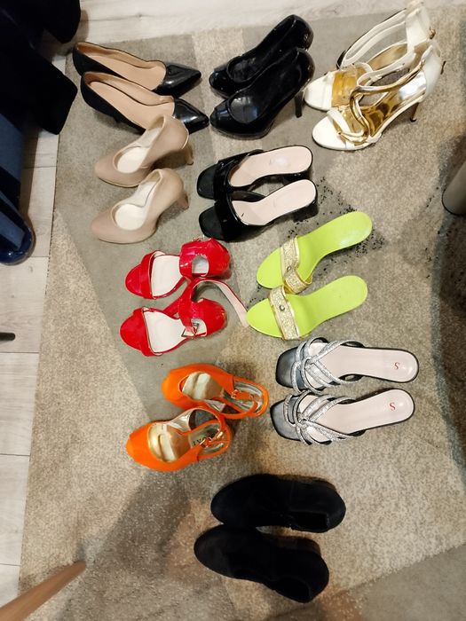 Okazja 10 par butów damskich