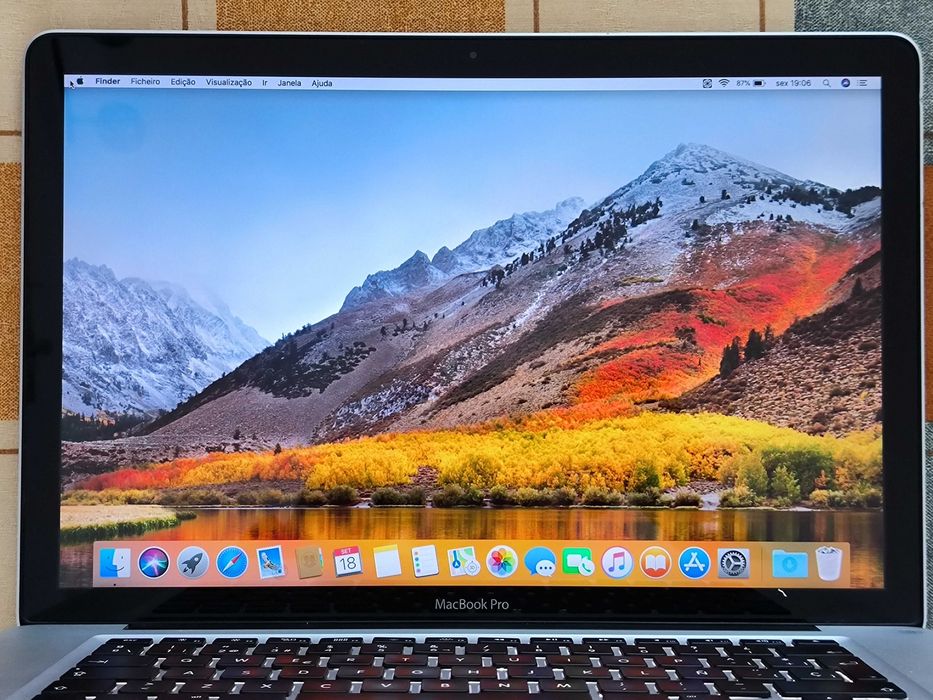 Apple Macbook Pro -Atualizado - ler