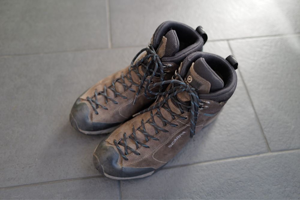 Botas outdoor Scarpa goretex tamanho 43