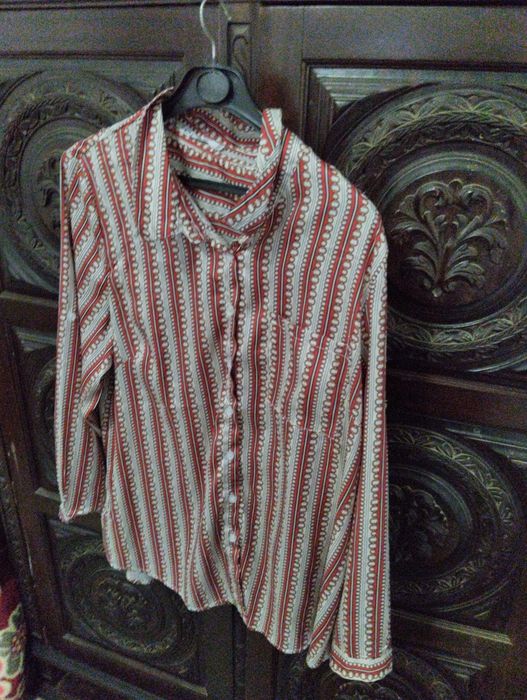 Camiseiro de meia estação marca olay para despachar