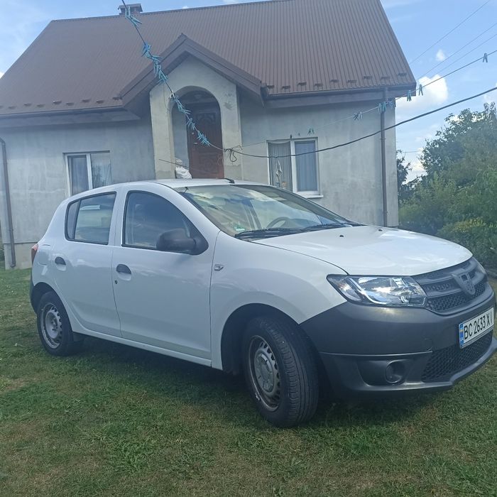 Dacia sandero 2014 рік
