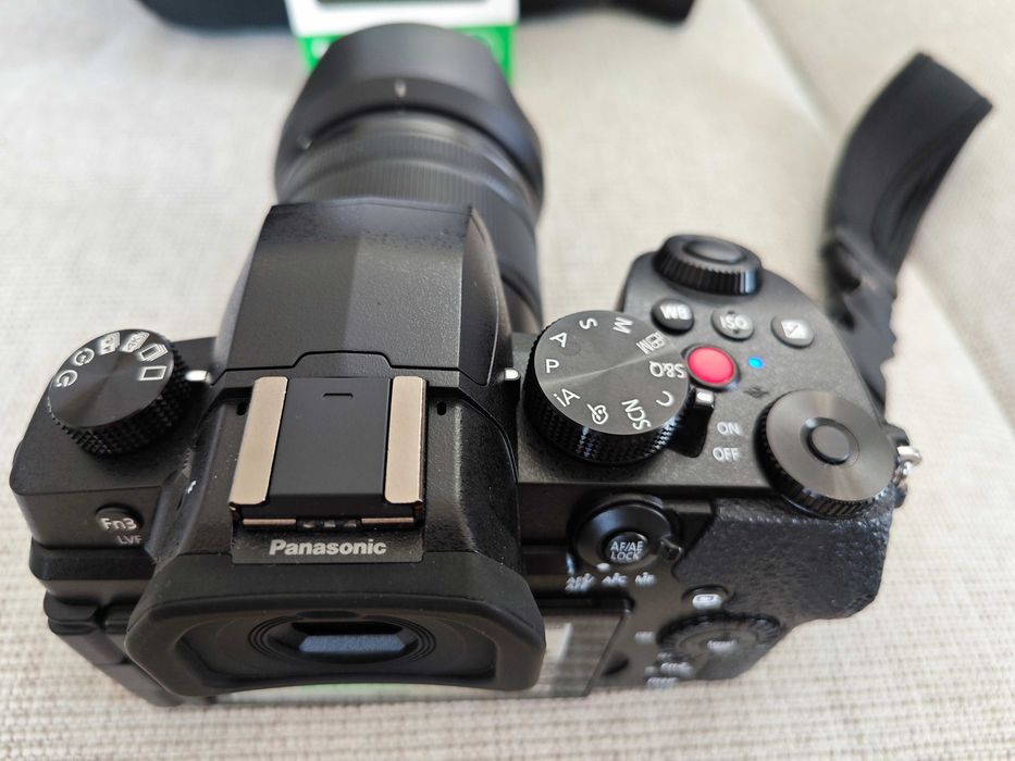 Panasonic Lumix G97 + 12-60 f3.5-5.6