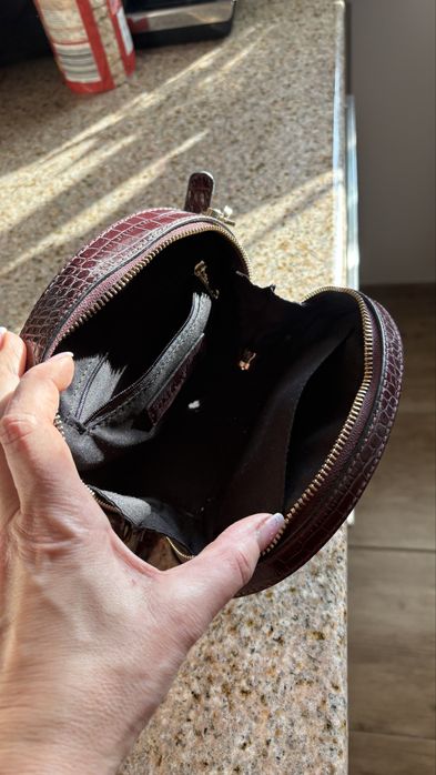 Sprzedam torebke firmy Ochnik kolor bordowy