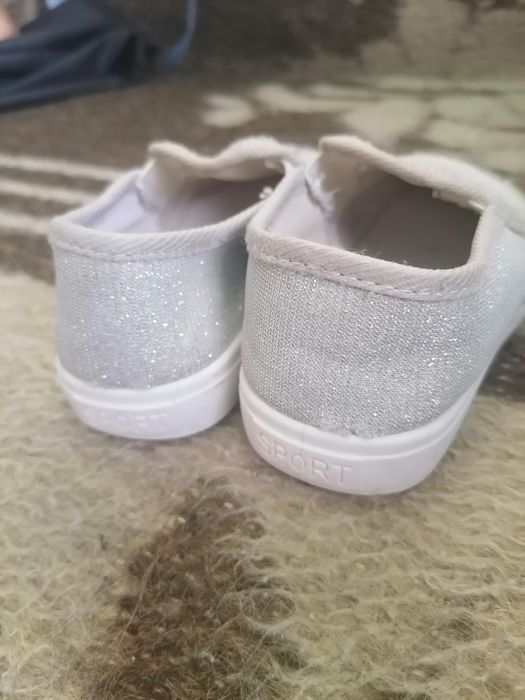 Продам дит балетки р30