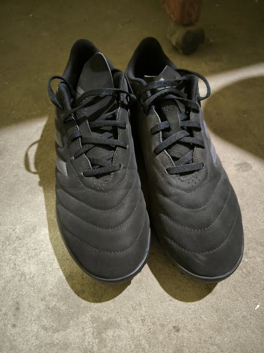 Продам кросовки Adidas