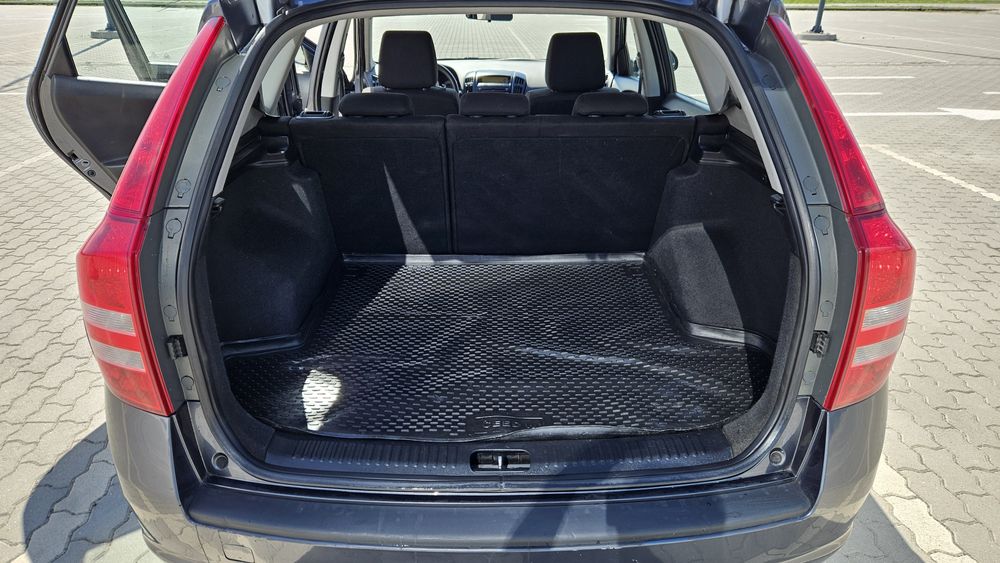Kia ceed sw 2008 1,6 AT