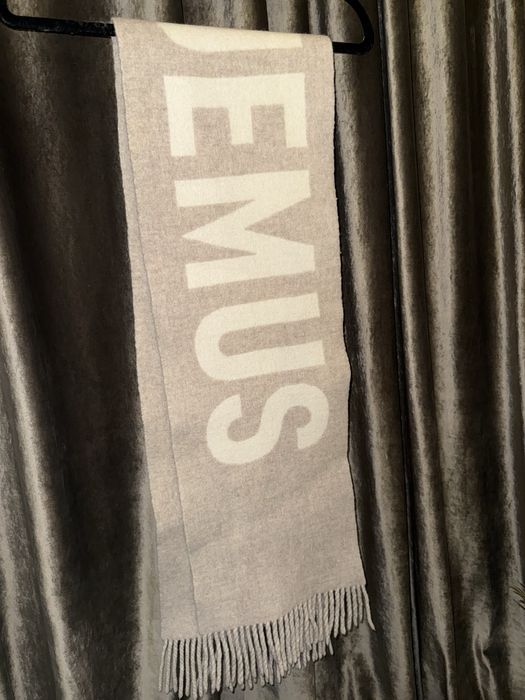Оригінал! Шарф Jacquemus Logo, нюанс