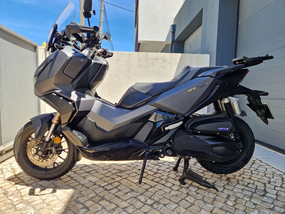 Honda ADV 350 - muito estimada