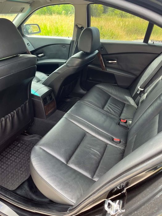 Bmw e60 530d 218km mpakiet navi prof pdc