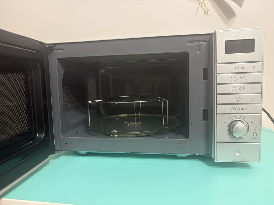 Mikrofalówka Amica model AMM20E70GS