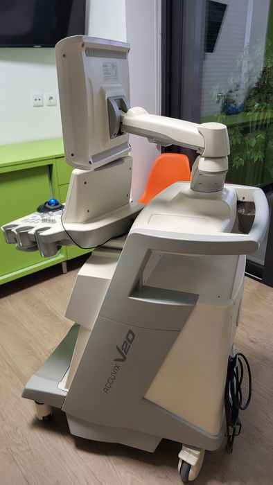Ecografo Accuvix V20
